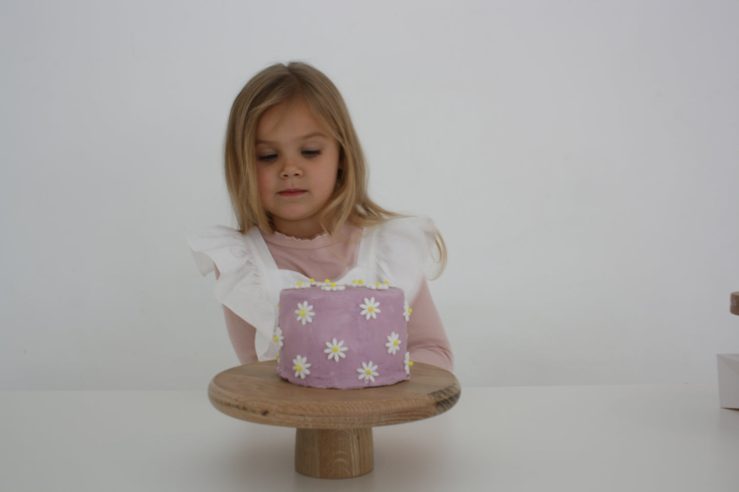 Timeless Oak Cake Stand 22cm - Classic